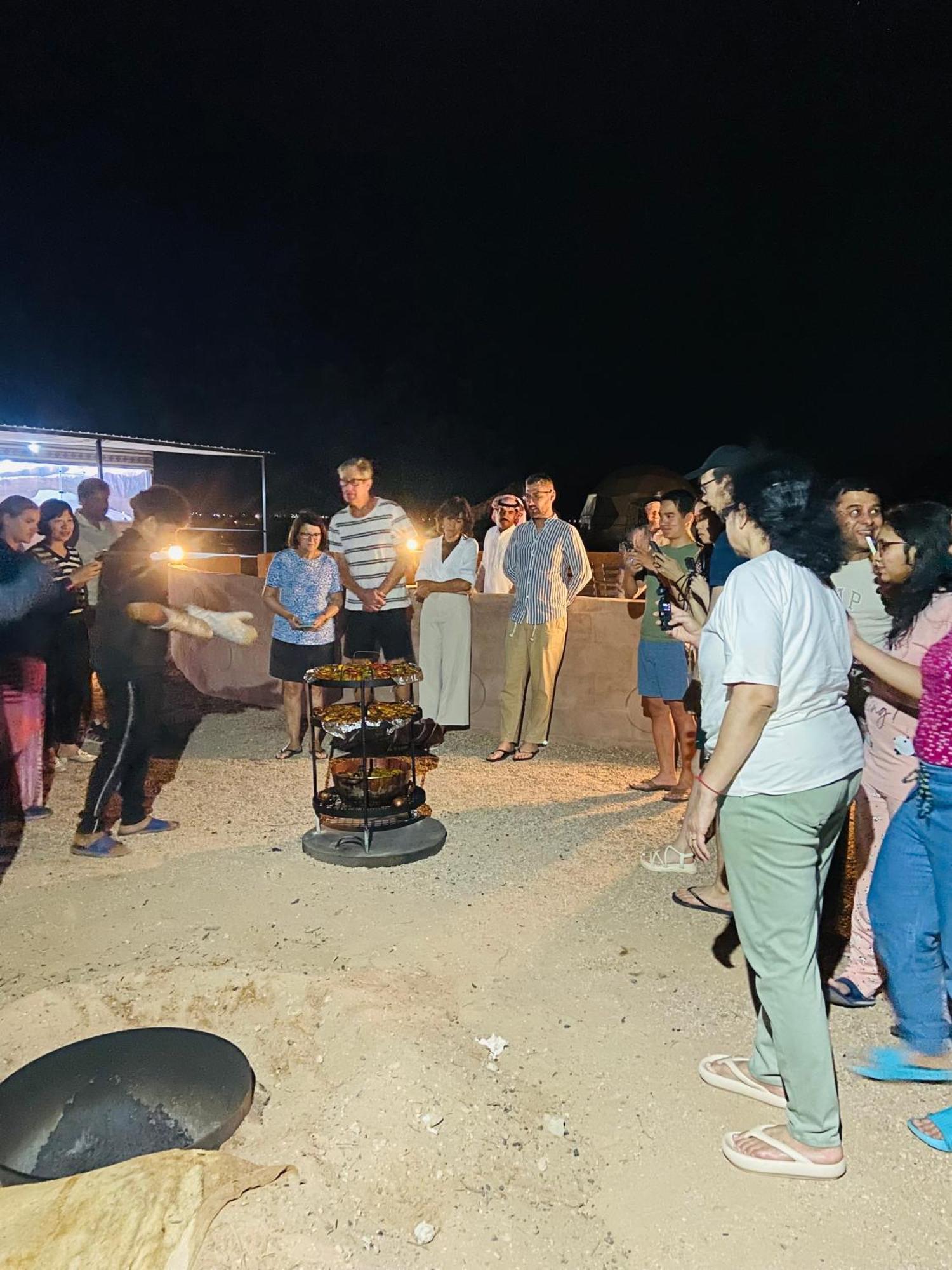 Hotel Bilal Luxury Camp Wadi Rum Esterno foto