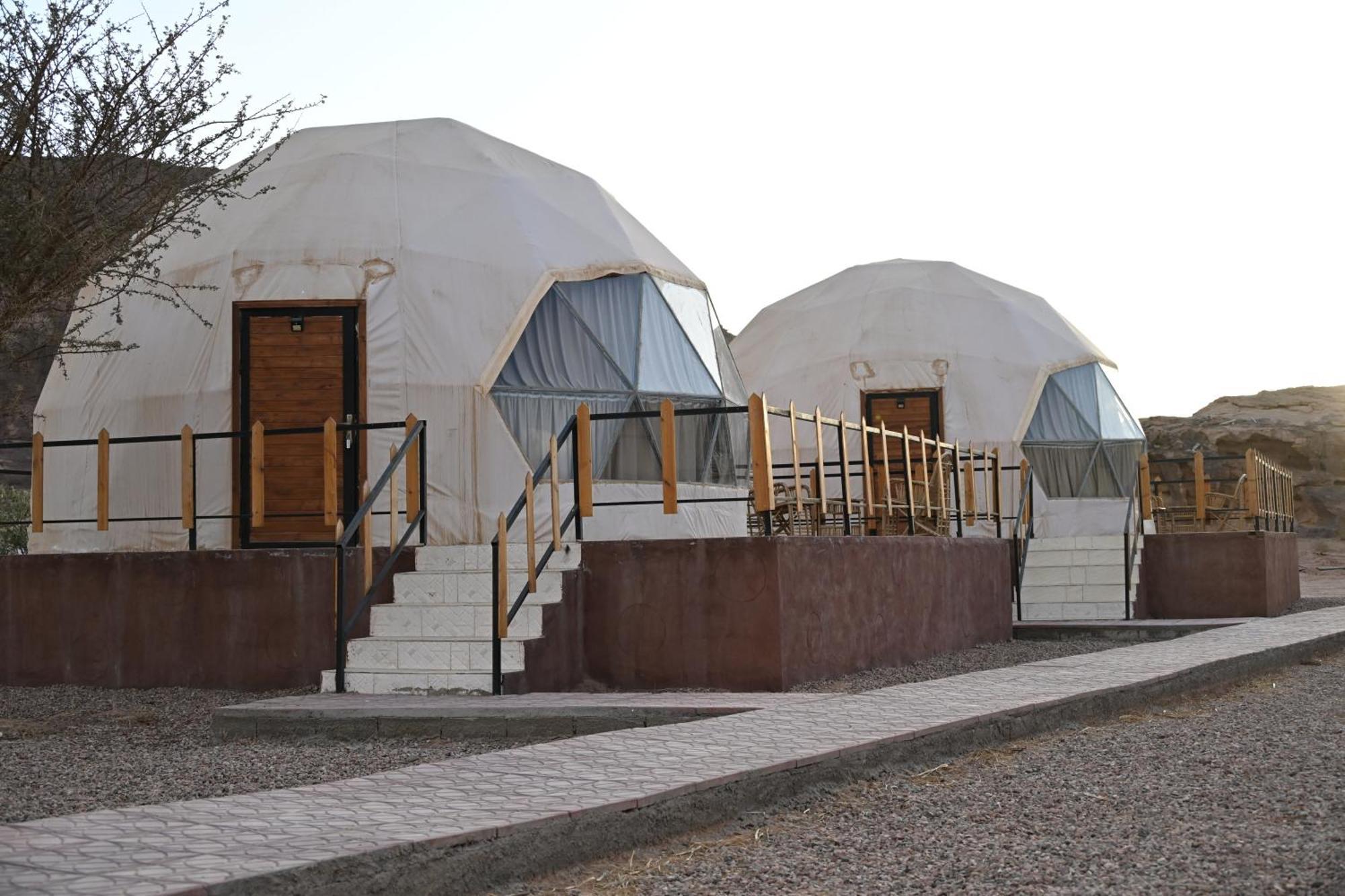 Hotel Bilal Luxury Camp Wadi Rum Esterno foto