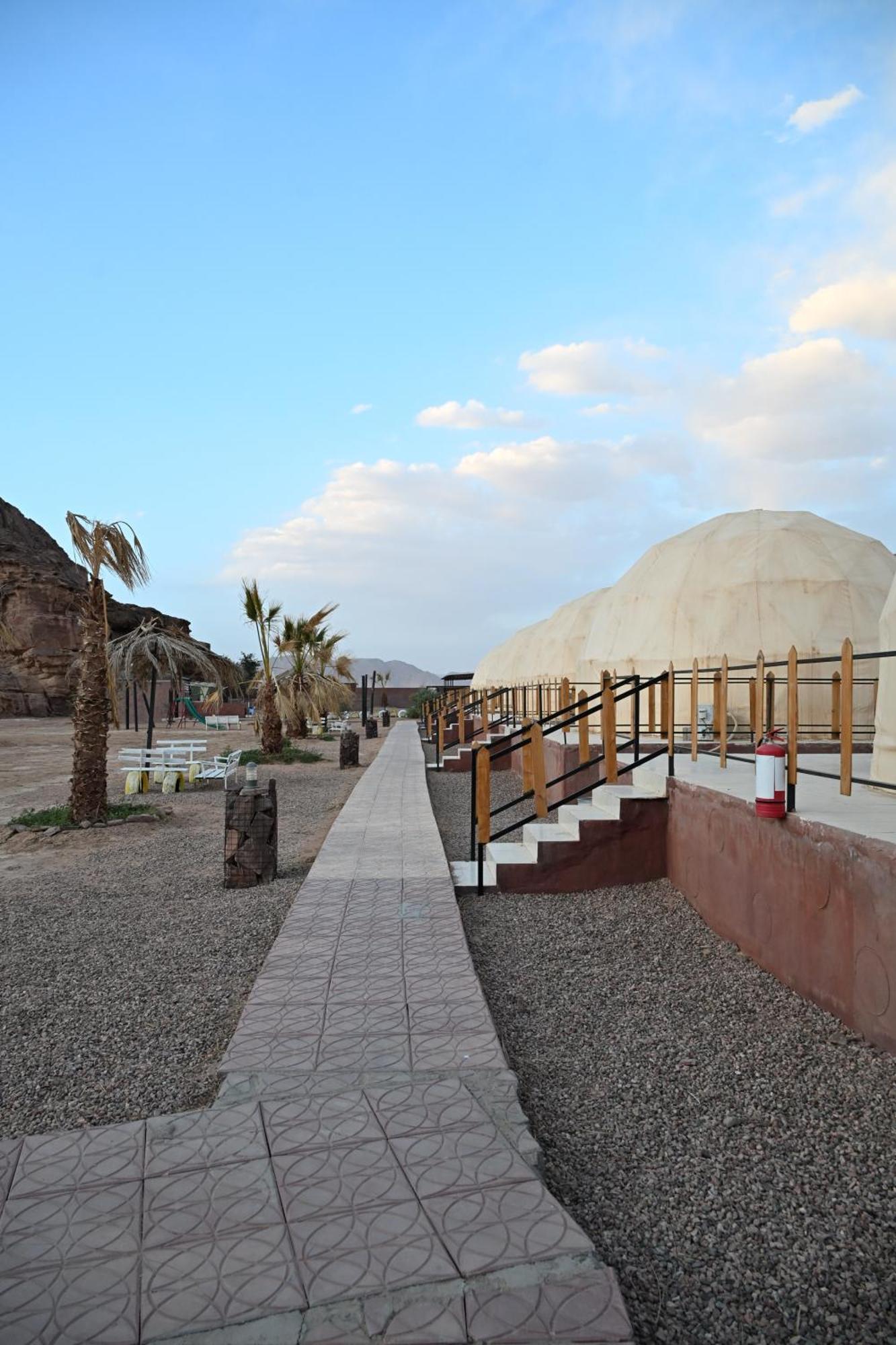 Hotel Bilal Luxury Camp Wadi Rum Esterno foto