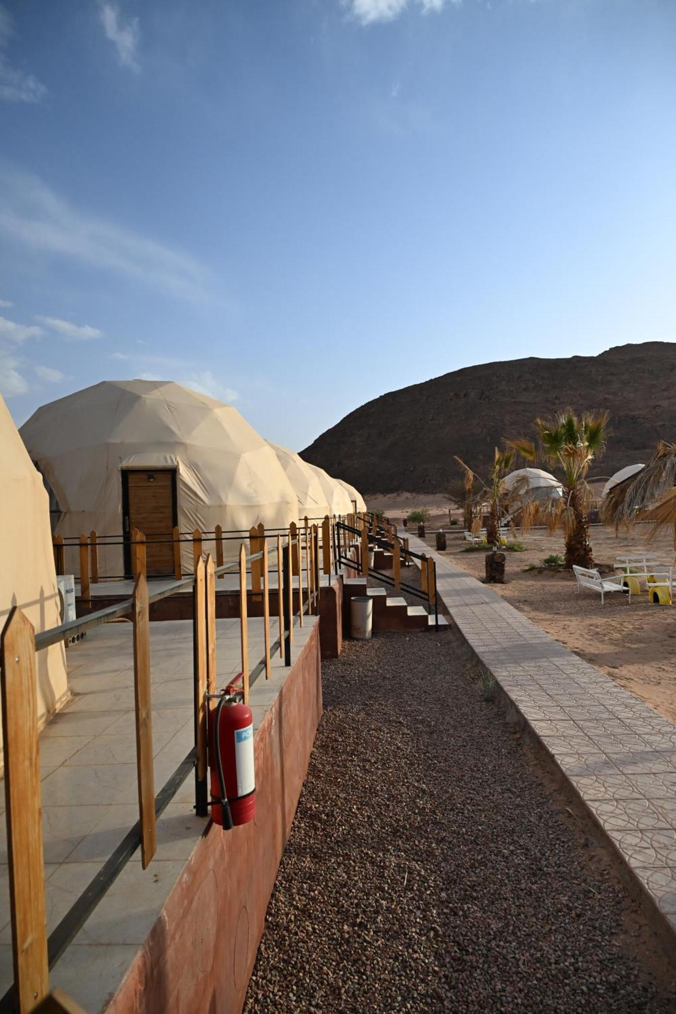 Hotel Bilal Luxury Camp Wadi Rum Esterno foto